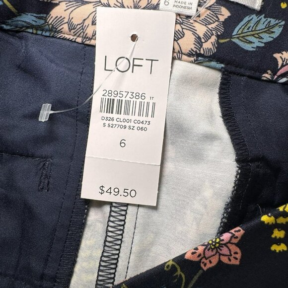 NWT Ann Taylor LOFT Floral Print Riviera Shorts Size 6 Blue Pink - Picture 5 of 5